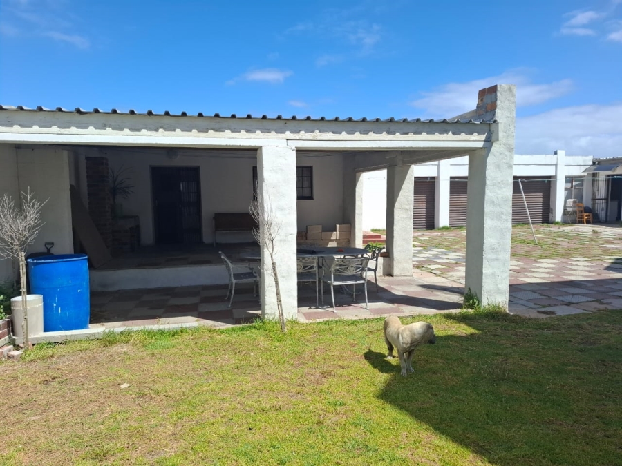 6 Bedroom Property for Sale in Pelican Heights Western Cape